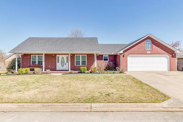 2901 Graystone Dr Drive, Paragould, AR 72450