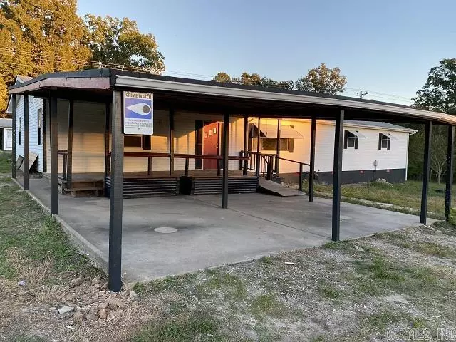 Salesville, AR 72653,11168 Hwy 5 South