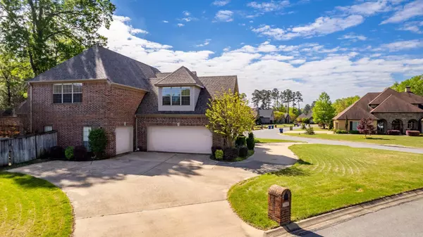 Maumelle, AR 72113,113 Grenoble Circle