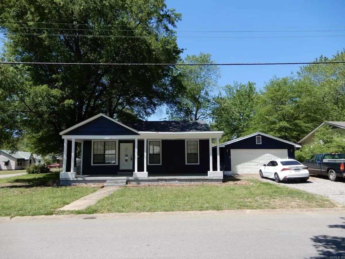 Searcy, AR 72143-6709,101 N Lucy