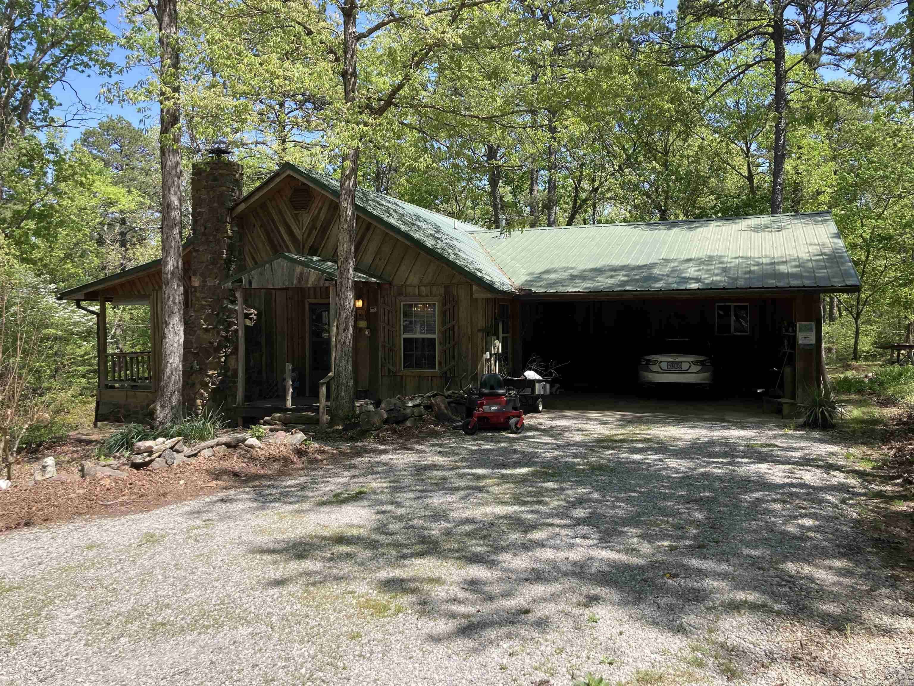 370 Leech Drive, Shirley, AR 72153-7552