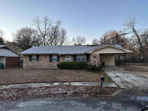 1911 Edmar Drive, Pine Bluff, AR 71603