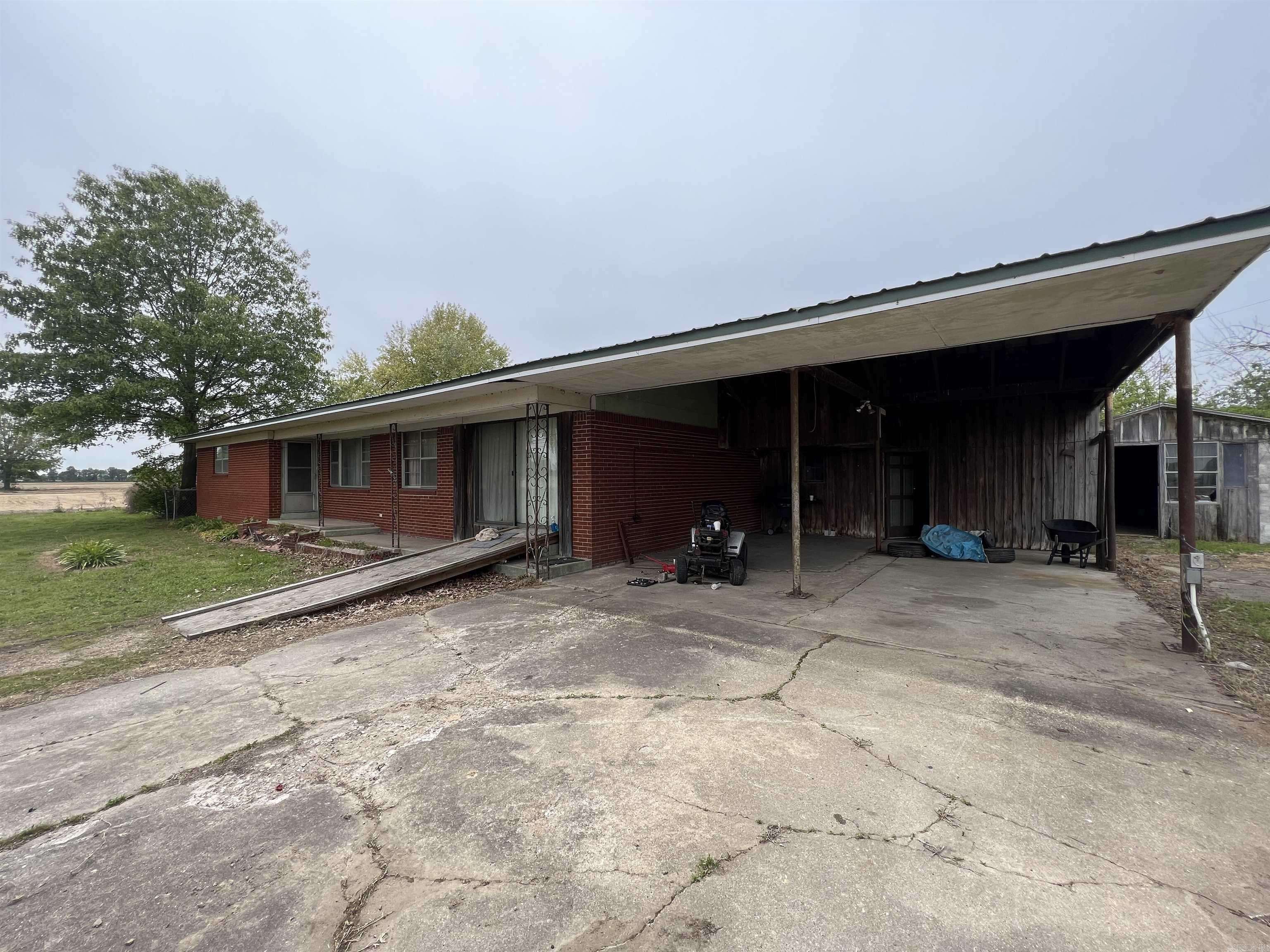 Corning, AR 72422,5 Clay 147 Road