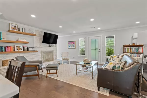 Little Rock, AR 72207,21 Mockingbird Lane