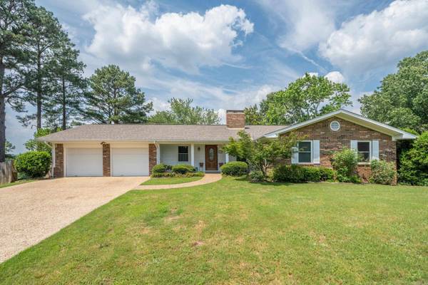 107 Pinyon Ct., Hot Springs, AR 71901