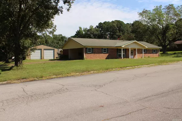 Nashville, AR 71852,1403 Wildwood Dr.