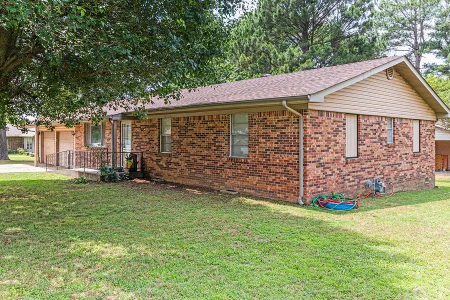 500 Dogwood View, Paragould, AR 72450