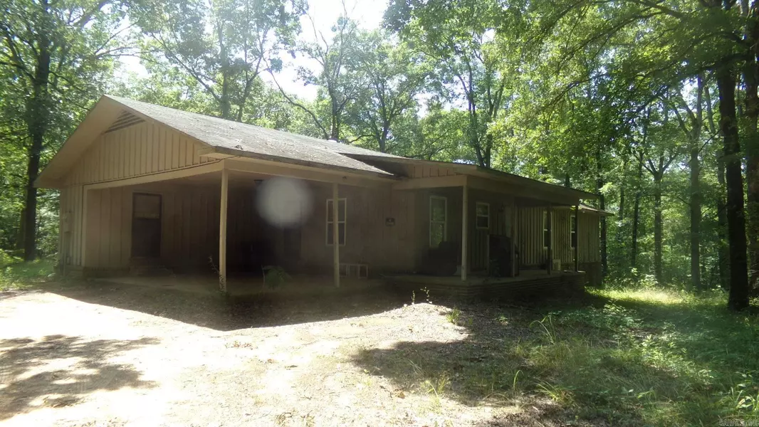 2221 Pearcy Road, Bonnerdale, AR 71933