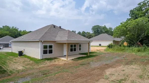 Bryant, AR 72022,3518 Village Walk Drive