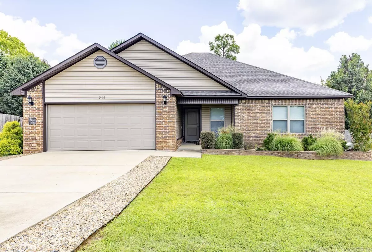 Benton, AR 72015,306 Pleasant Elm Drive