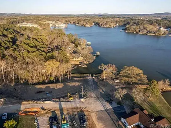 Hot Springs, AR 71913,323 Five Points Road