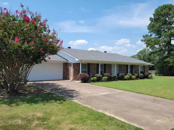 3708 John Harden Drive, Jacksonville, AR 72076-6243