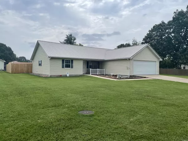 323 Sherman Drive, Gassville, AR 72653