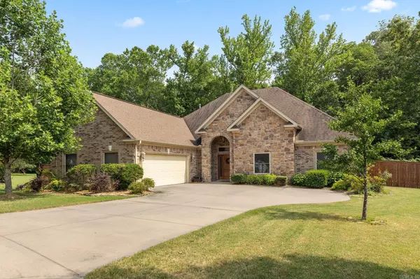 5525 Pacific Cove, Benton, AR 72019