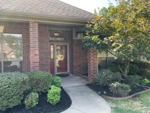 Maumelle, AR 72113,135 Limoges Court