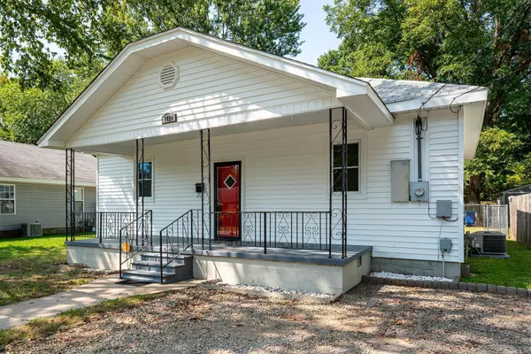 Conway, AR 72034,1824 Lee Avenue