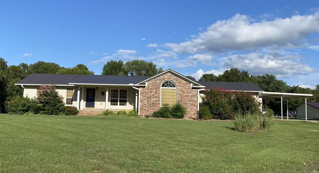 175 Skyline Drive, Greers Ferry, AR 72067