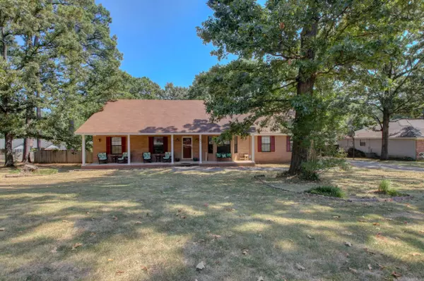 5 Lendl Loop, Little Rock, AR 72210