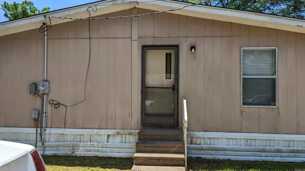 Camden, AR 71701,609 Lear Avenue