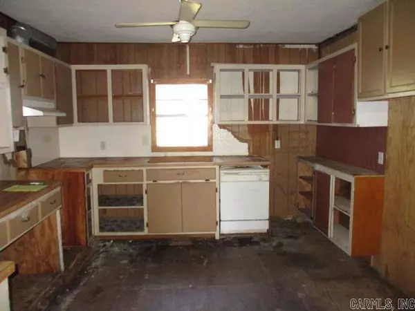 Yellville, AR 72687,Address not disclosed