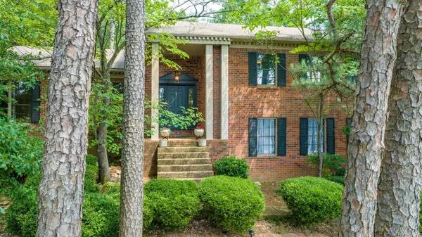 128 Pebble Beach Drive, Little Rock, AR 72212