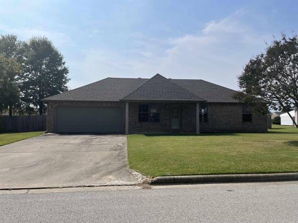 2800 Stonegate Drive, Paragould, AR 72450