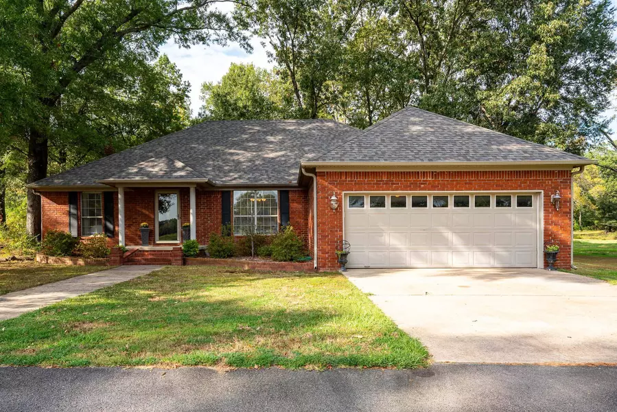 17 Ellzey Lane, Greenbrier, AR 72058