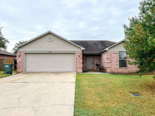 2845 York Lane, Conway, AR 72034