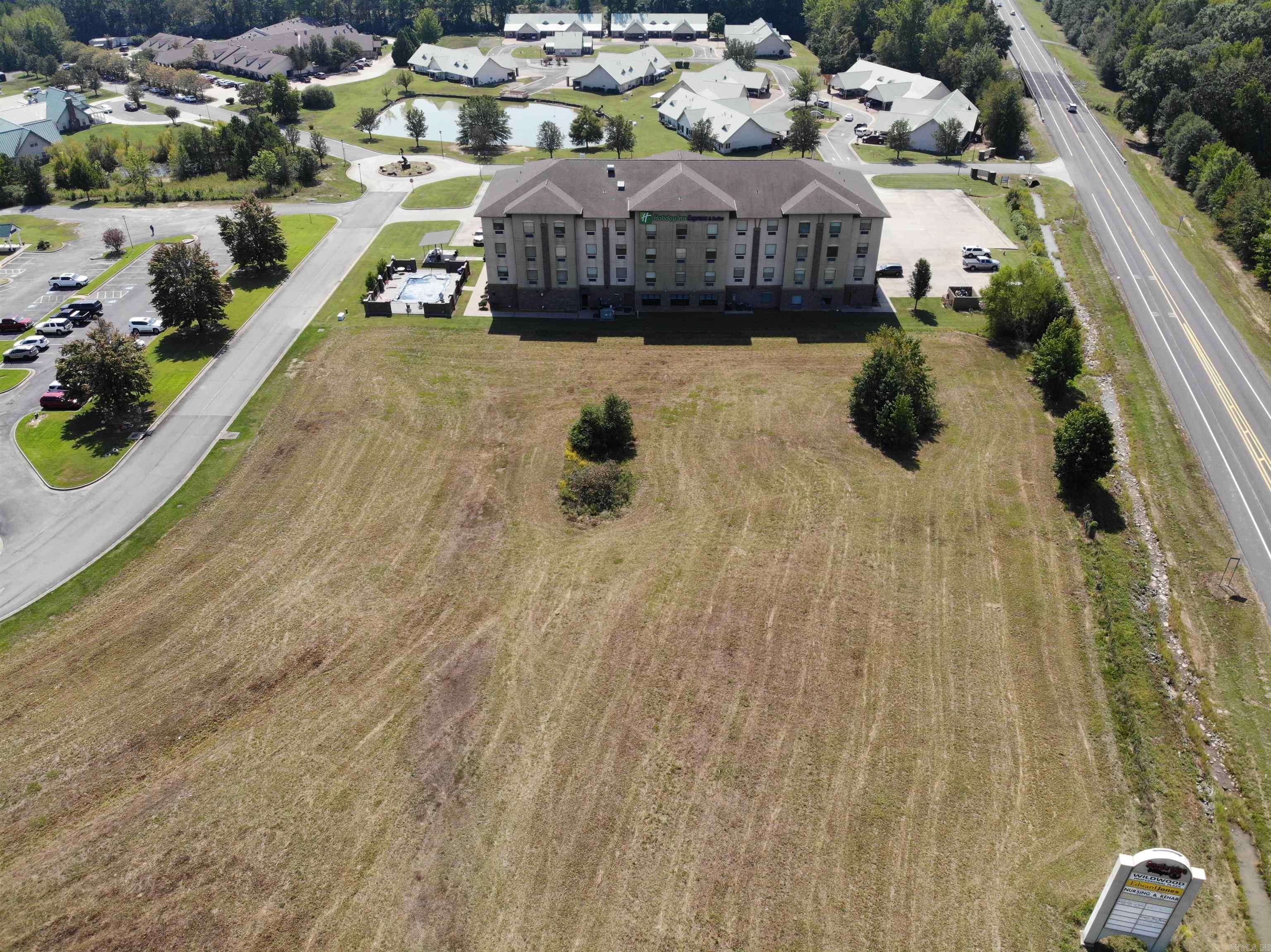 Southridge Parkway, Heber Springs, AR 72543