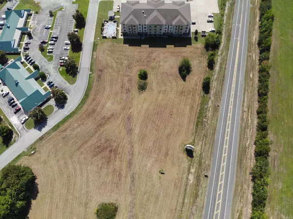Southridge Boulevard, Heber Springs, AR 72543