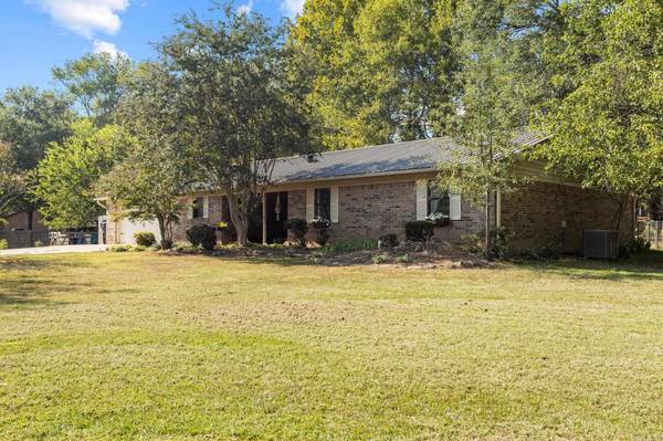 3015 Benton Parkway, Benton, AR 72015