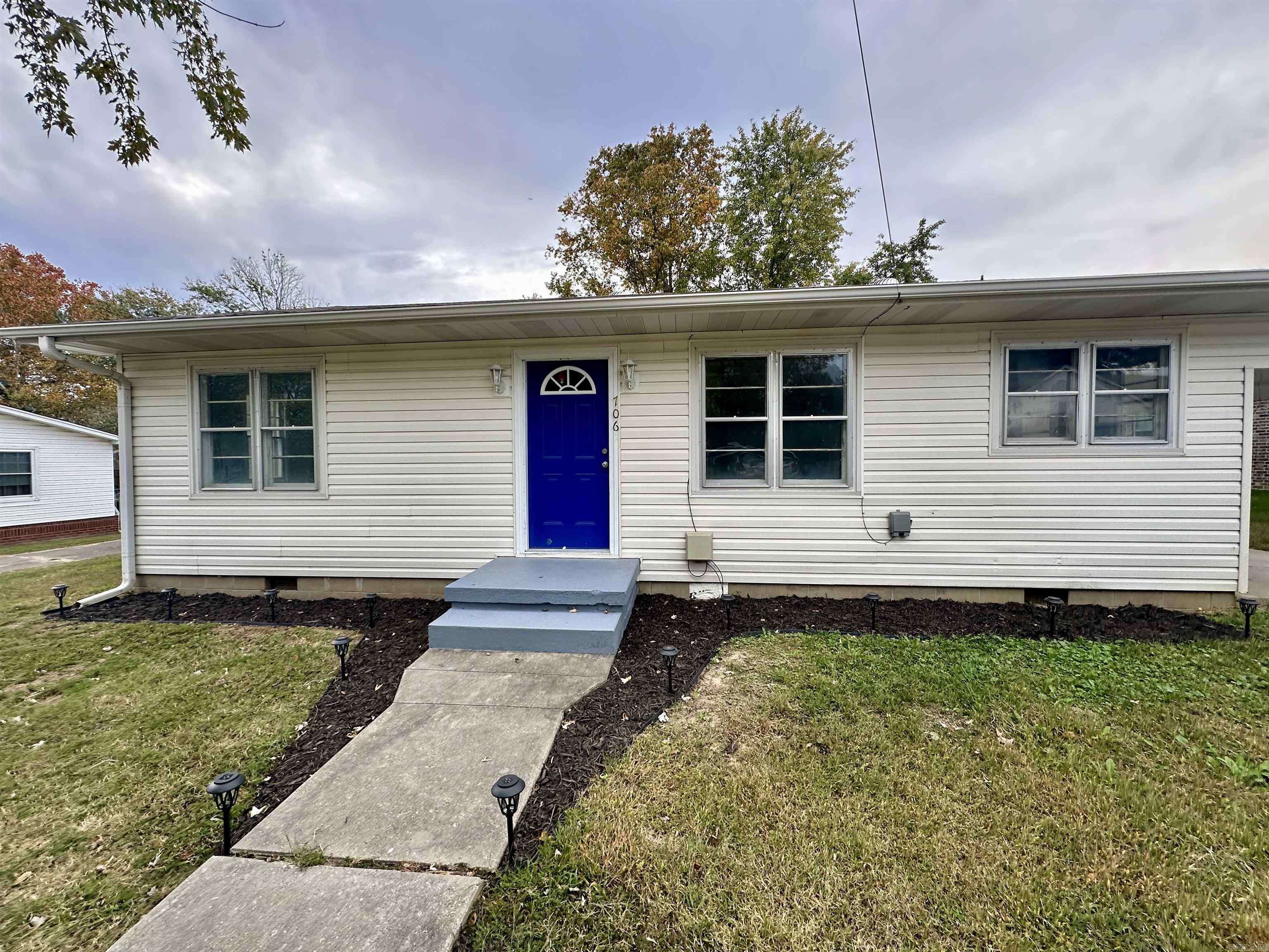 706 Ada, Paragould, AR 72450