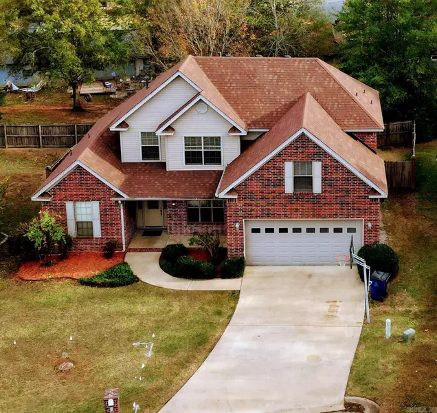 2 Regal Circle, Maumelle, AR 72113