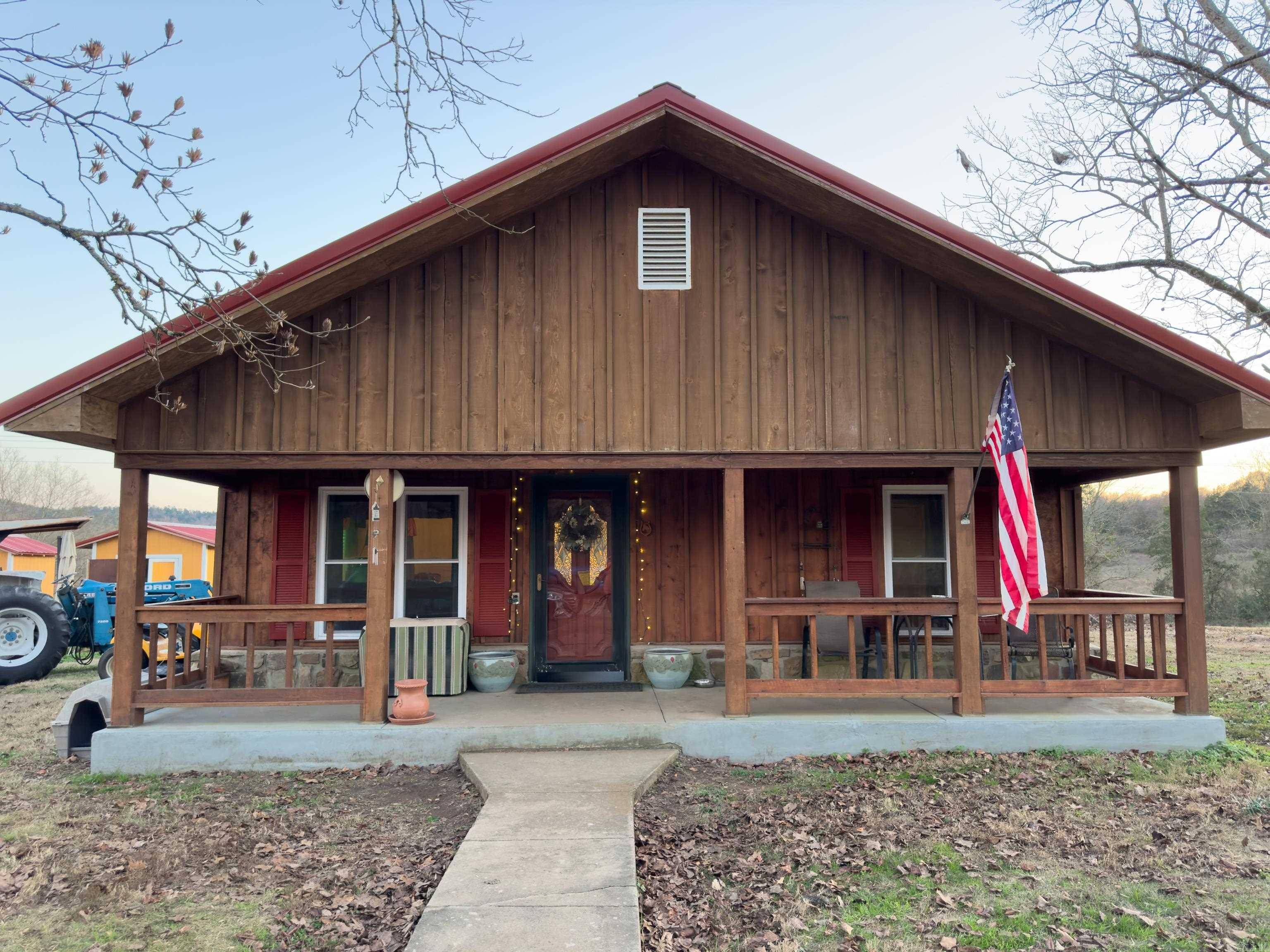 Mena, AR 71953,118 Polk Road 665