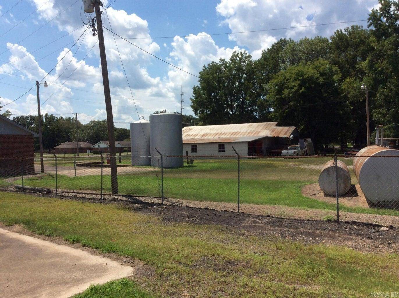 Clarksville, AR 72830,Address not disclosed