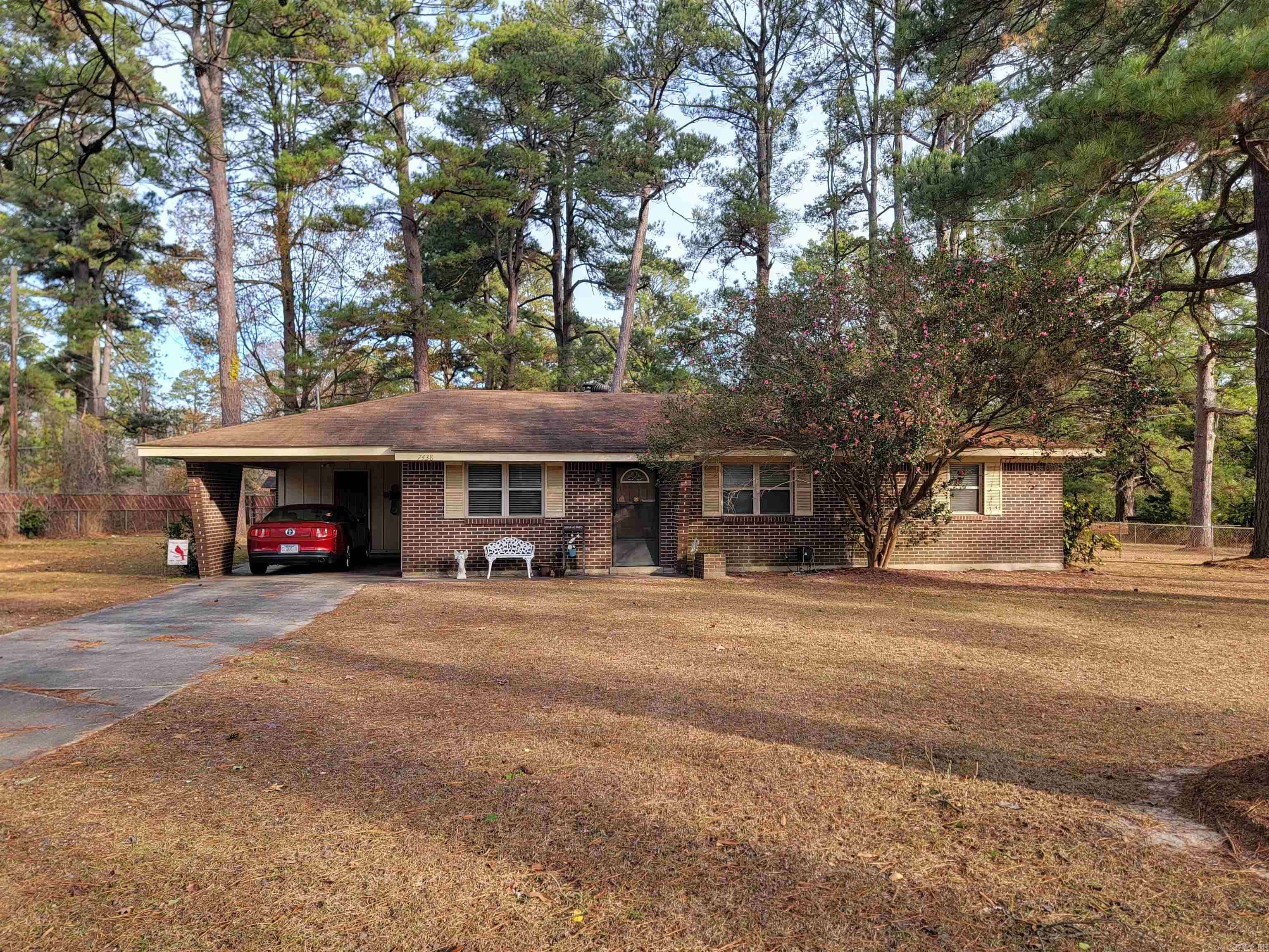 7438 Suburbia, Pine Bluff, AR 71603-9999