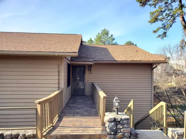 724 Weston Rd RoadJ3, Lake Hamilton, AR 71913