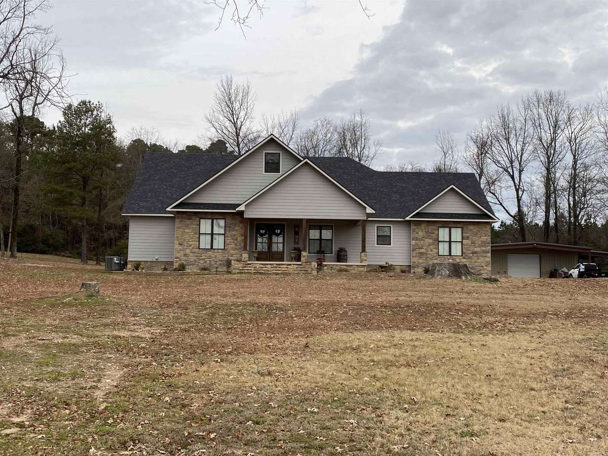 Nashville, AR 71852,250 Honeysuckle Lane