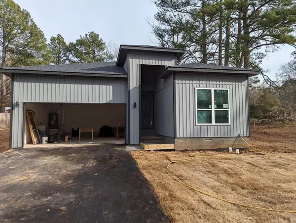 2911 Sharon Road, Benton, AR 72015