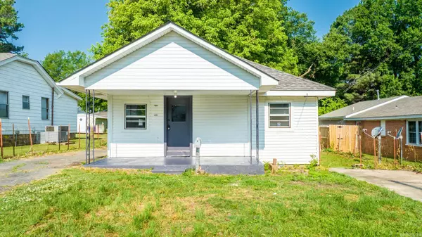 104 S Massey Street, Morrilton, AR 72110