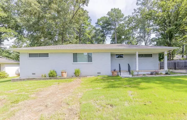 1023 Woodland Drive, Benton, AR 72019