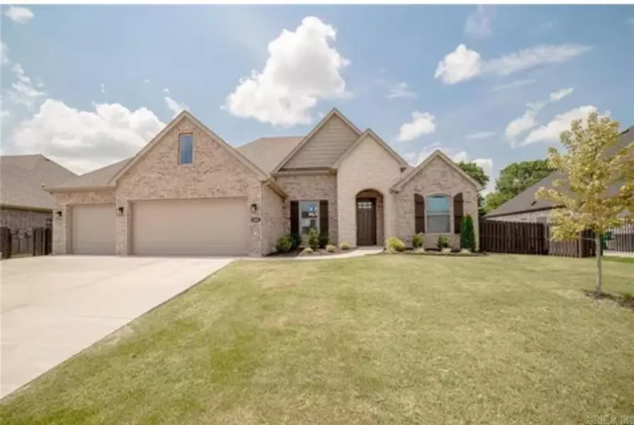 1301 Montieri Drive, Centerton, AR 72719