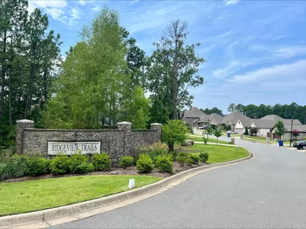 Maumelle, AR 72113,165 Ridgeview Trail