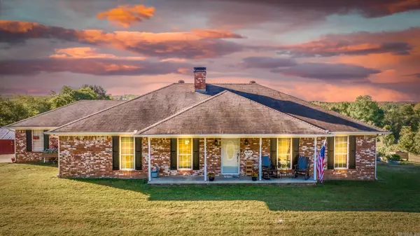 158 Acklin Gap, Conway, AR 72032