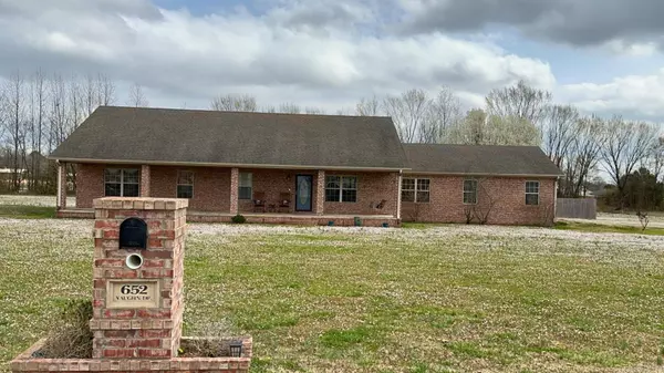 652 Vaughn Drive, Paragould, AR 72450