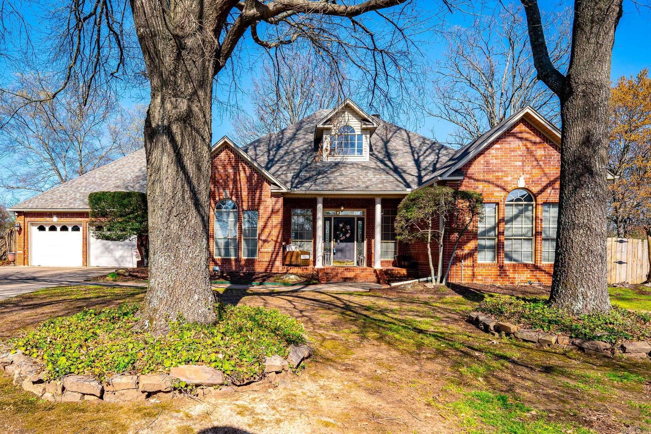 1960 Royal Dr,  Conway,  AR 72034