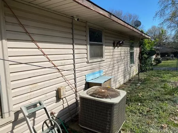 Mena, AR 71953,306 Gary Drive