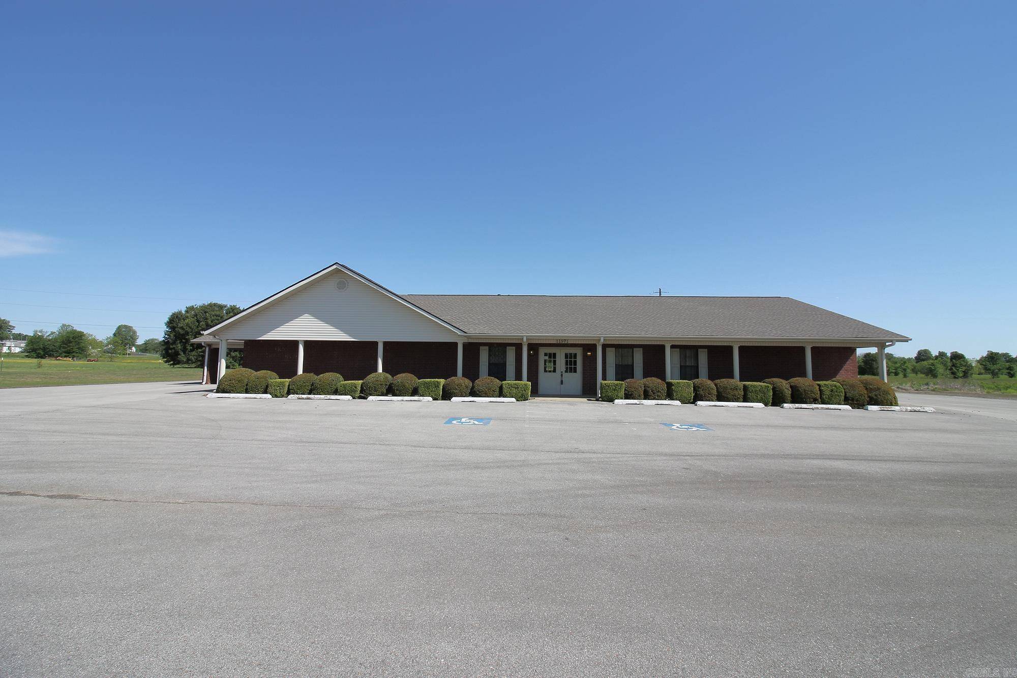 Marmaduke, AR 72443,11971 N 49 Highway