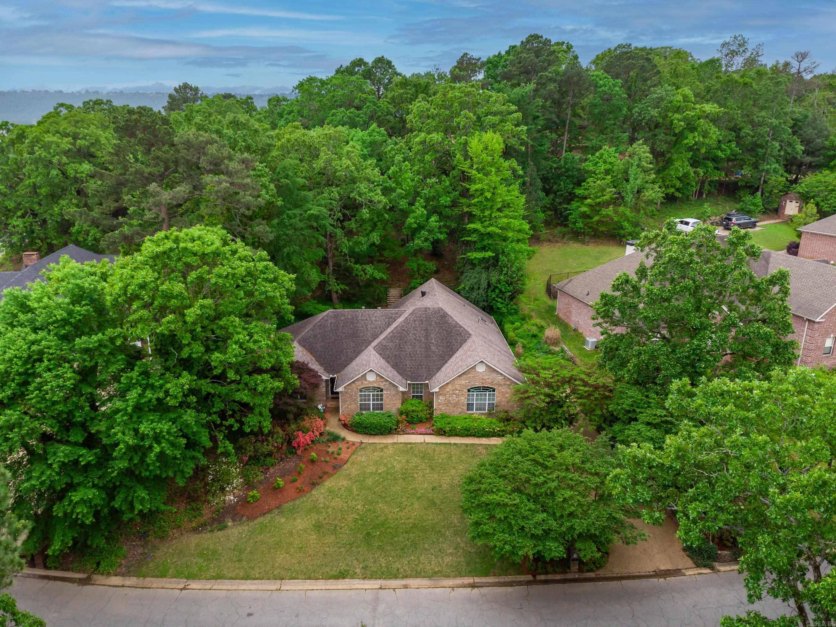 Maumelle, AR 72113,16 Norfork Drive