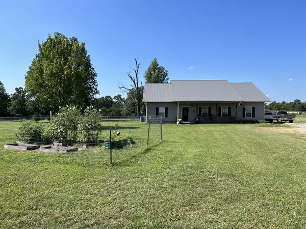 829 Statler Lane, Ash Flat, AR 72513